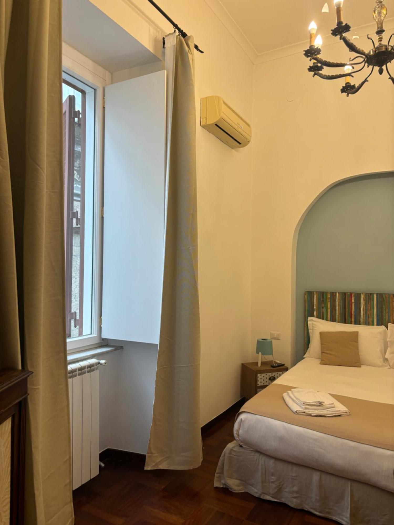 Folle Citta B&B Napoli Bagian luar foto