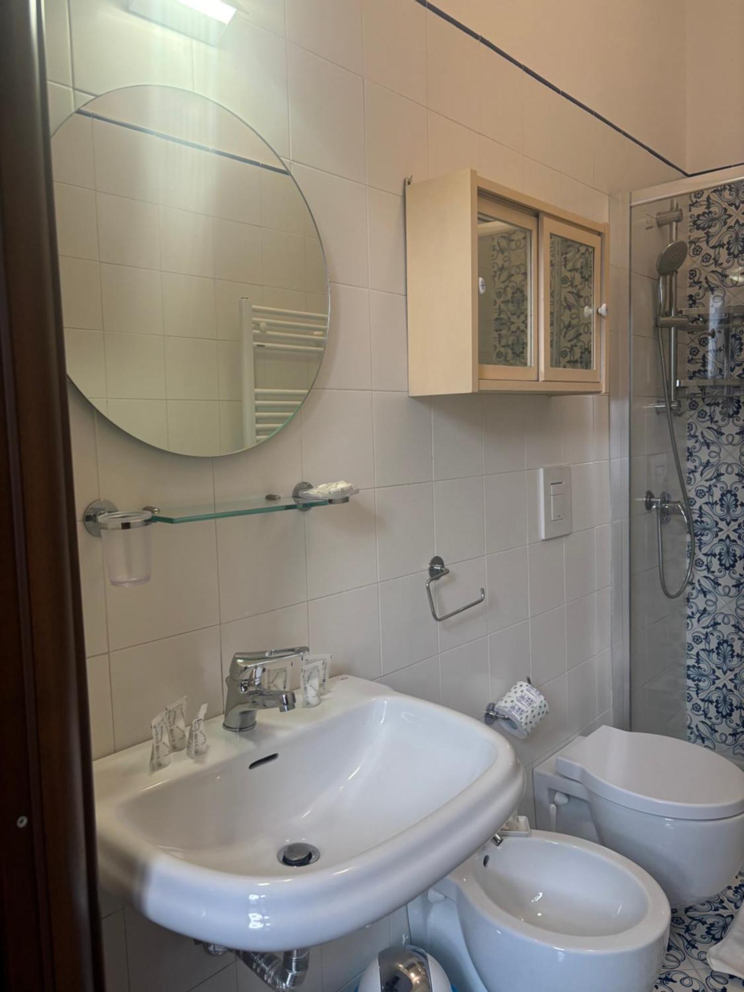 Folle Citta B&B Napoli Bagian luar foto